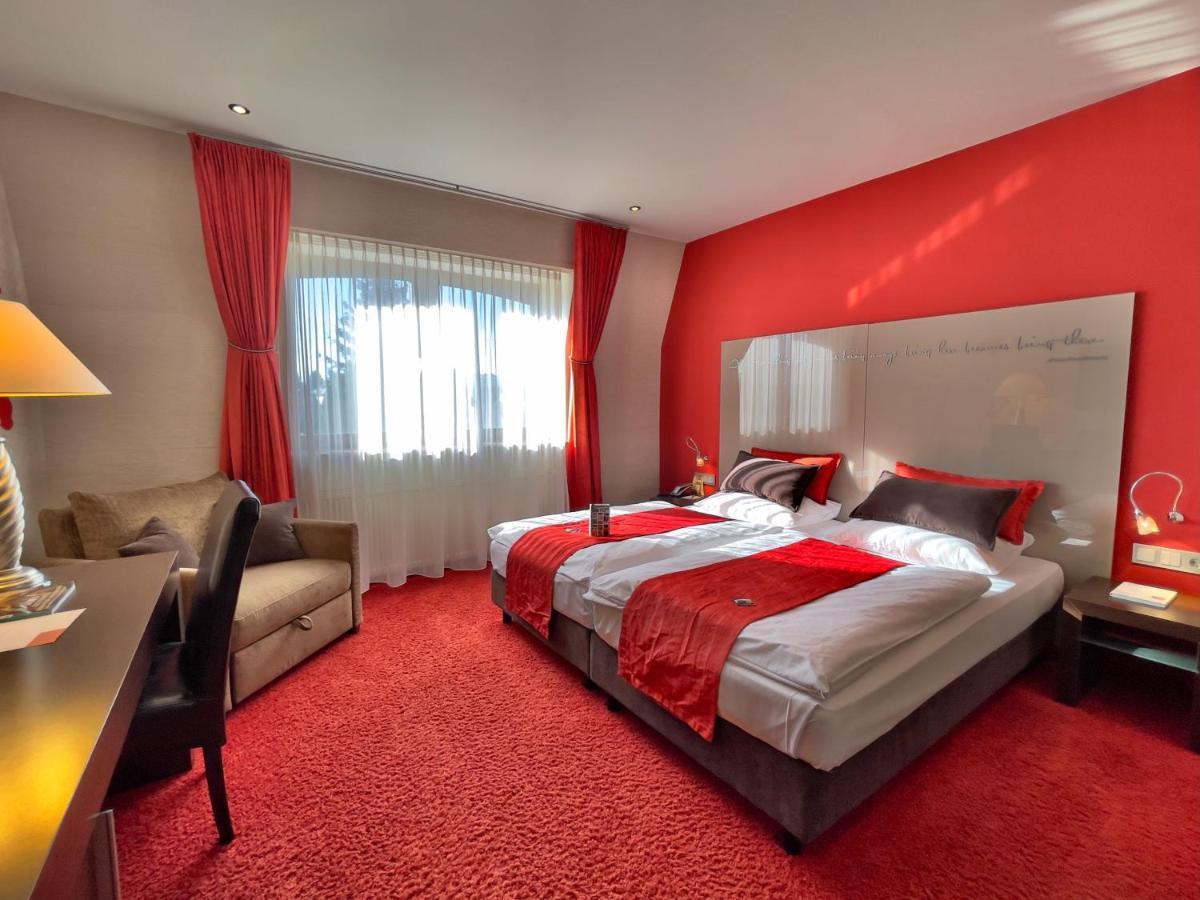 Art-Hotel Braun Кирххаймболанден Екстериор снимка