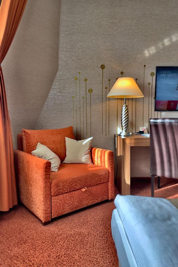 Art-Hotel Braun Кирххаймболанден Екстериор снимка