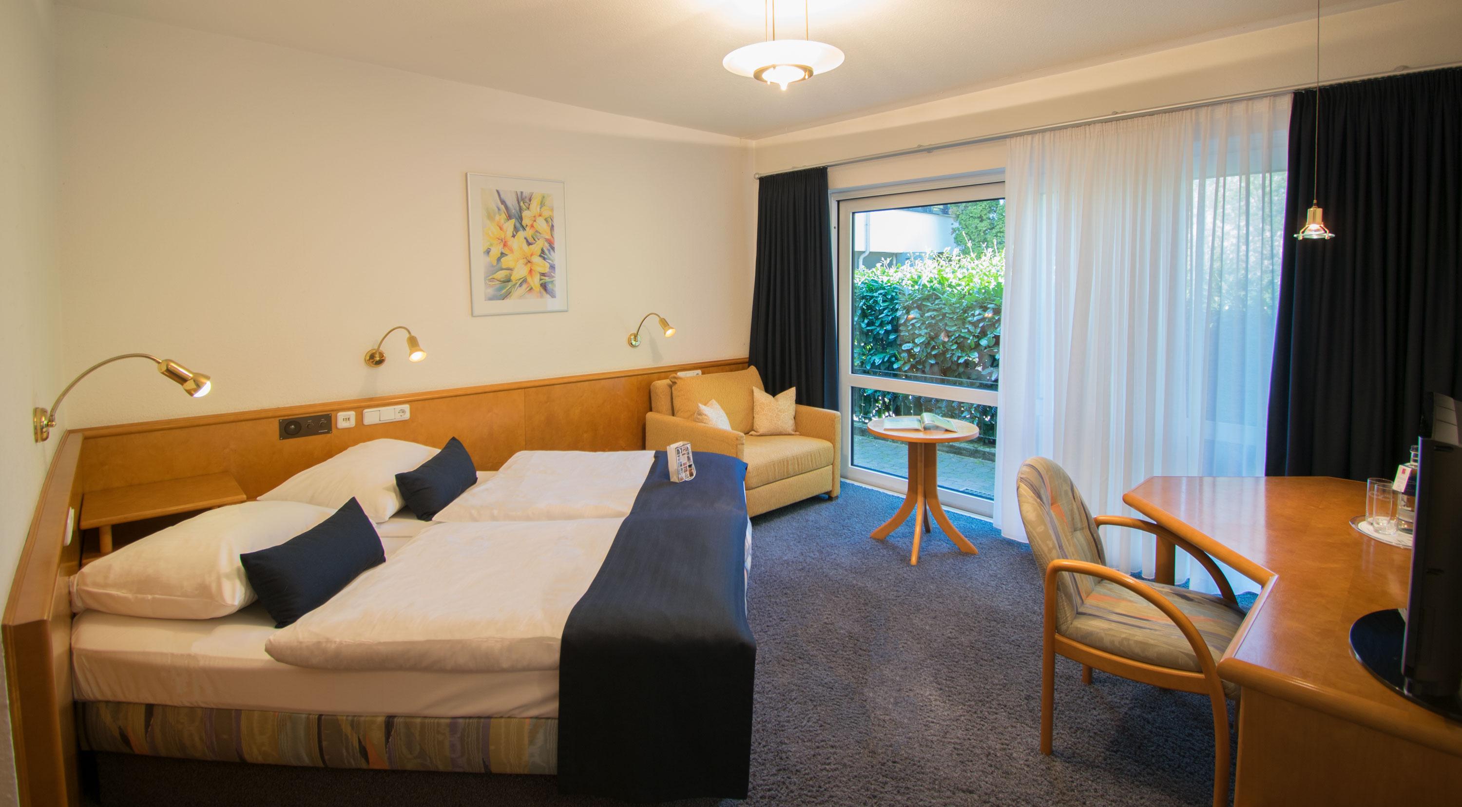 Art-Hotel Braun Кирххаймболанден Екстериор снимка